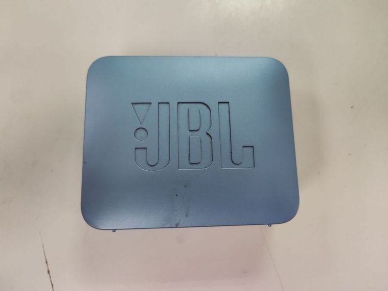 Дешево Jbl go essential з ломбарду