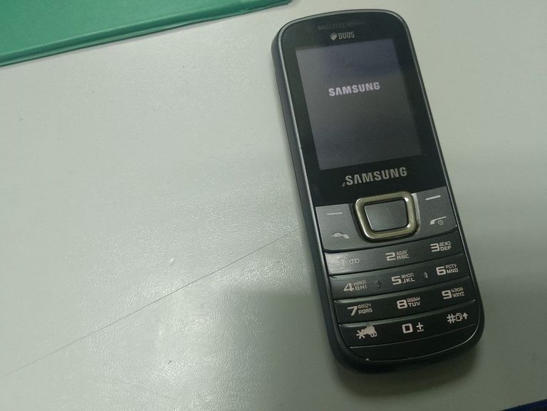 Дешево Samsung e2252 duos з ломбарду