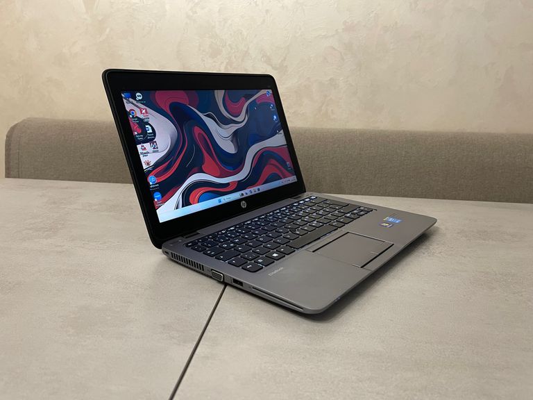 Дешево HP Probook 820 G2, 12,5 з ломбарду
