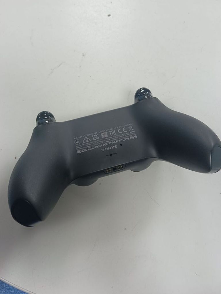 Дешево Sony DualSense Black з ломбарду