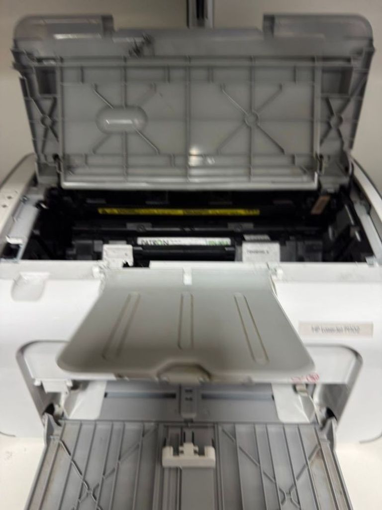 Дешево HP LaserJet Pro P1102 (CE651A) з ломбарду