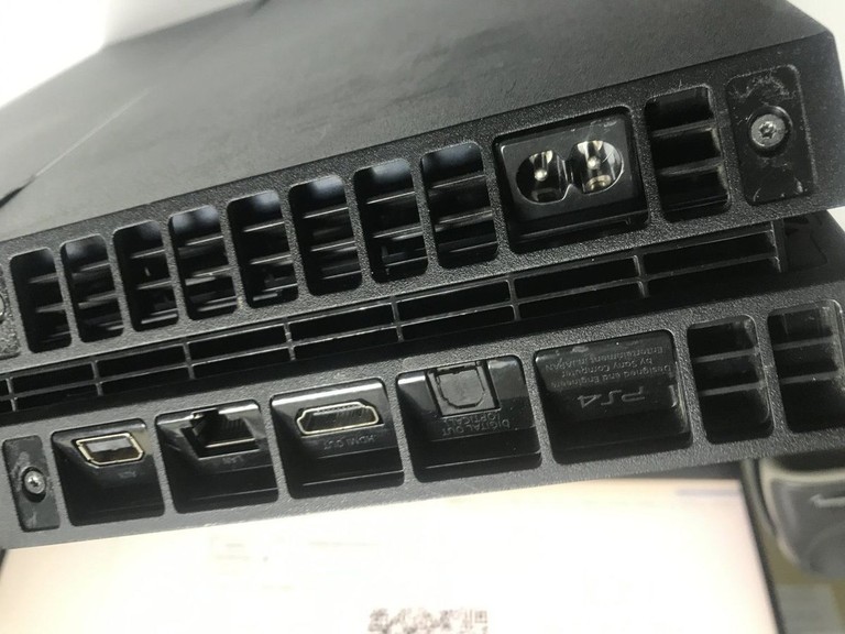 Объявление Sony playstation 4 500gb Б/У