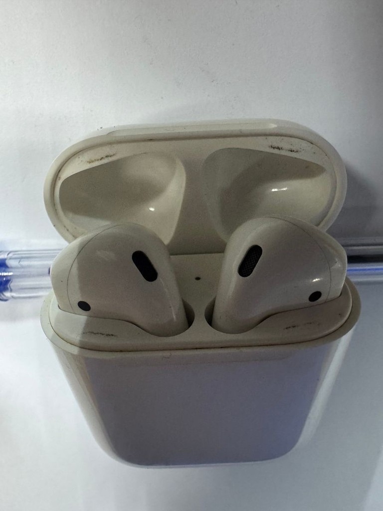 Дешиво Apple airpods 2nd generation a1602, a2031, a2032 с ломбарда