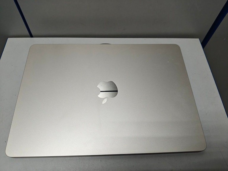 Apple macbook air 13.6/ m2 / ram 16gb/ ssd 256gb/ gpu 8 core Код:01-200938775. Зображення 9