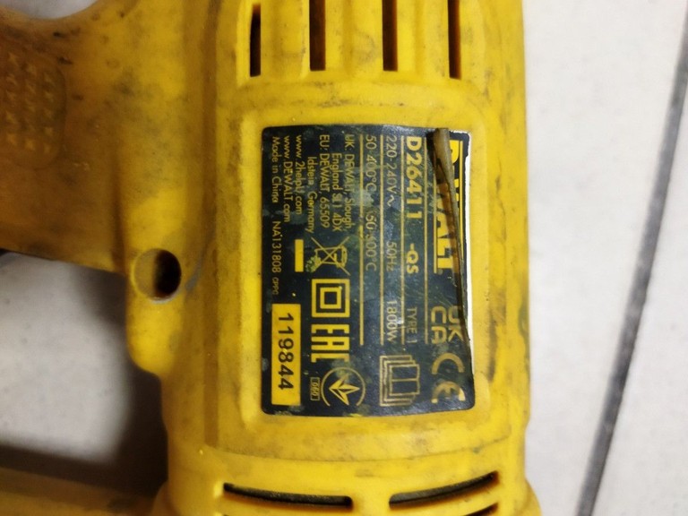 Дешиво Dewalt D26411 с ломбарда