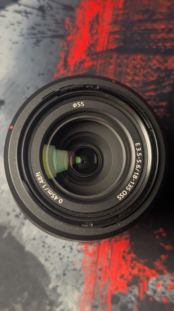 Купити Sony SEL18135 18-135mm f/3,5-5,6 OSS Б/У