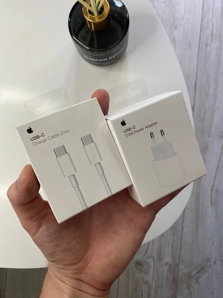 Купить Apple Charger 20w Б/У
