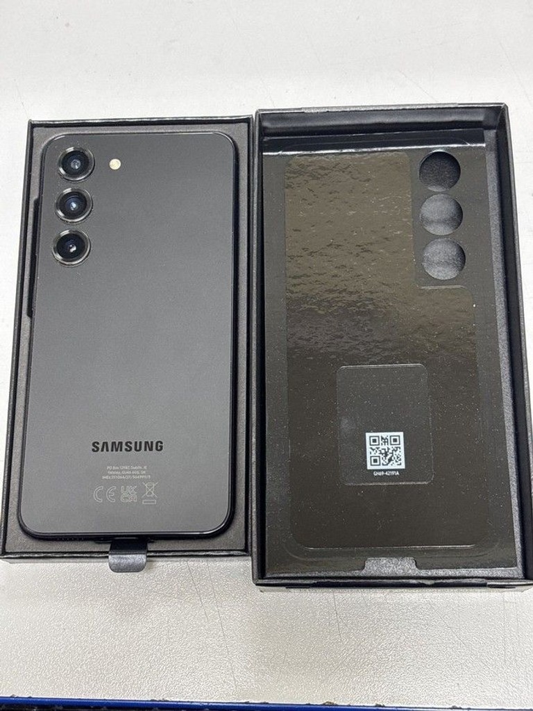 Дешиво Samsung galaxy s23 8/128gb с ломбарда