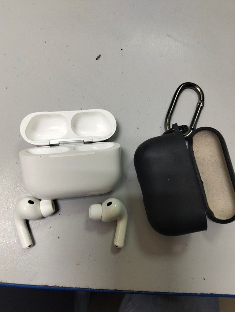 Дешиво AirPods Pro 3 с ломбарда