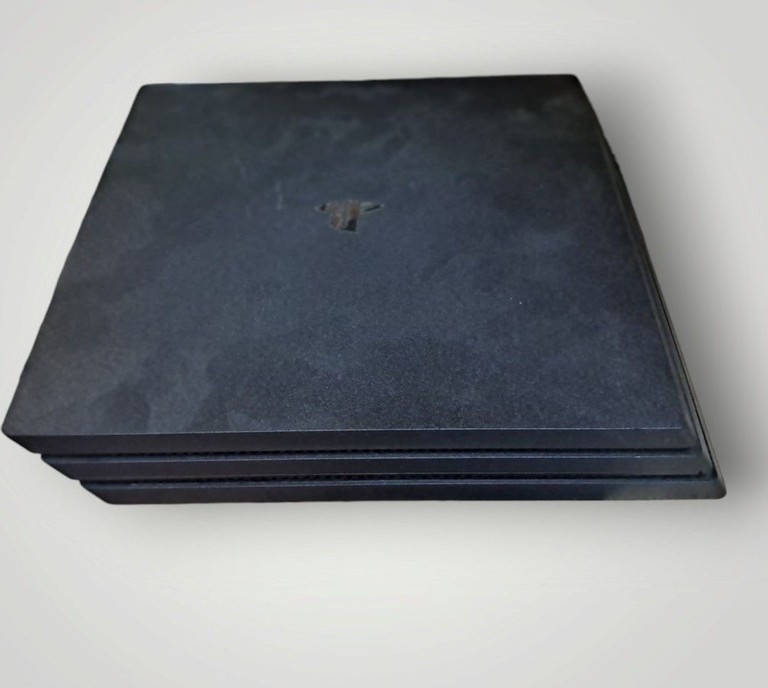 Купить Sony playstation 4 pro 1tb Б/У