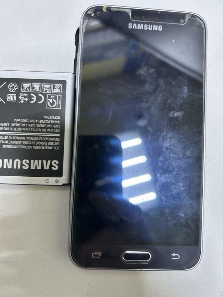 Дешево Samsung galaxy j3 2016 j320h з ломбарду