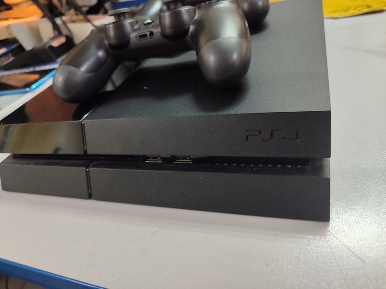 Дешево  Sony PlayStation 4 Slim 1TB Black з ломбарду