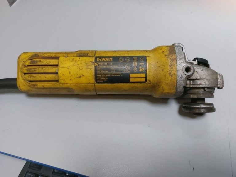 Купити Dewalt DWE4115 Б/У