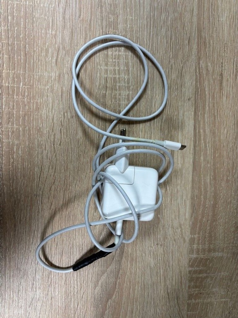 Дешиво Apple macbook air 13" 2020 a2179 core i3 1,1ghz/ram8gb/ssd256gb/intel iris plus graphics с ломбарда