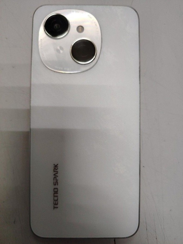 Дешиво Tecno spark go 1 kl4 3/64gb с ломбарда