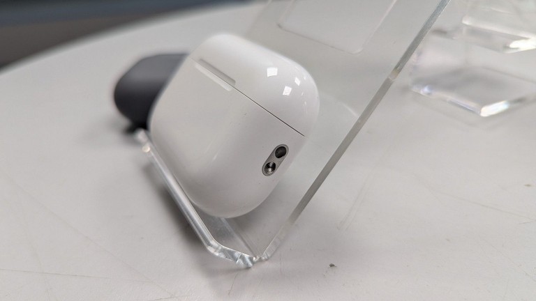 Дешево AirPods Pro 3 з ломбарду