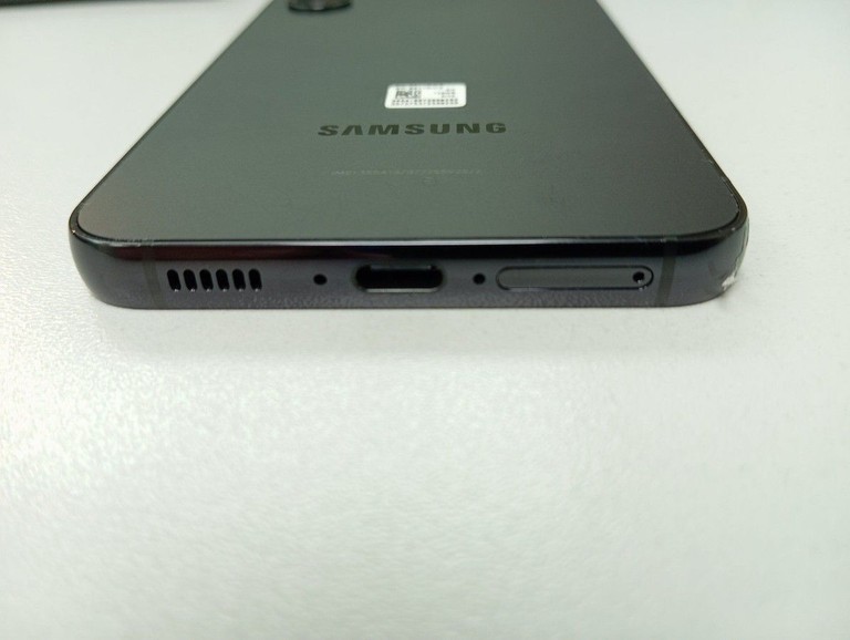 Оголошення Samsung galaxy s23 8/128gb Б/У