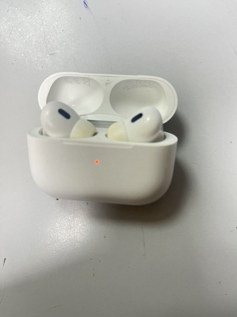 Дешево Apple airpods pro 2nd generation magsafe з ломбарду