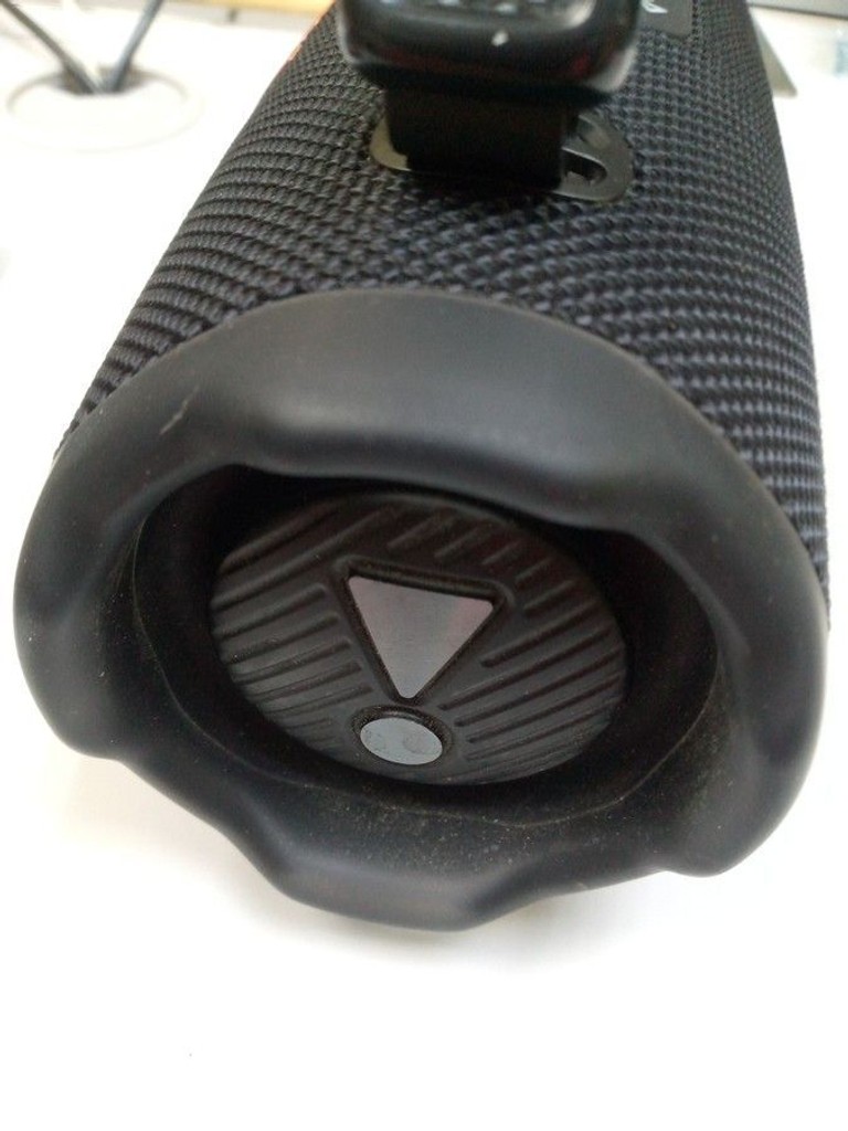 Дешево JBL Charge 6 Black з ломбарду