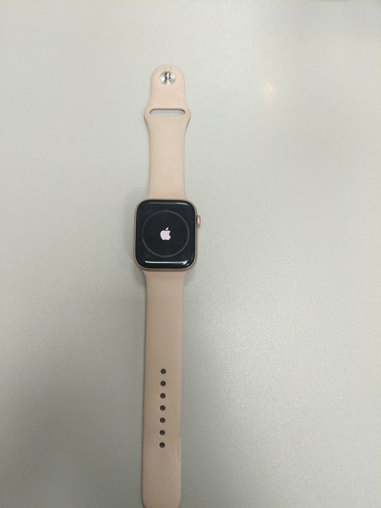 Купить Apple watch series 6 gps 44mm aluminum case Б/У