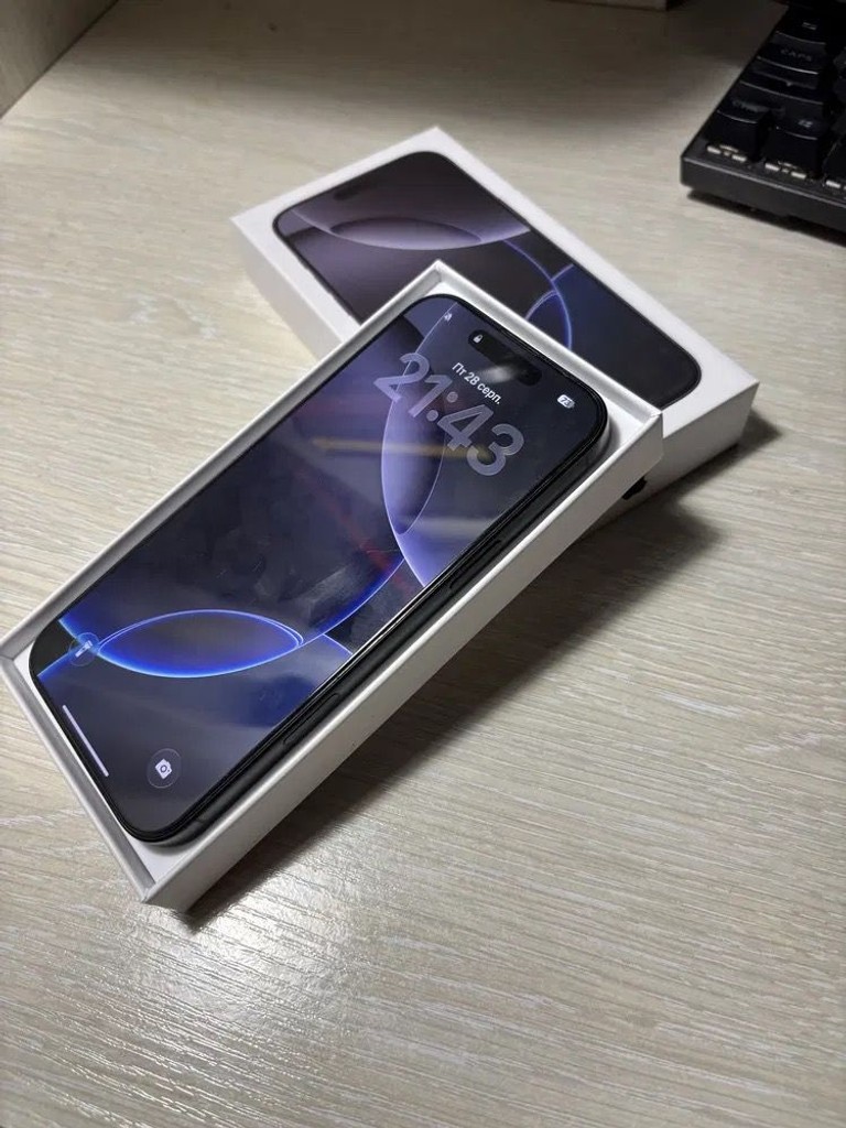 Apple iPhone 16 Pro Max 256GB eSIM Black Titanium (MYW33) Код:null. Зображення 5