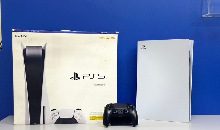 Купить Sony PlayStation 5 825GB Б/У
