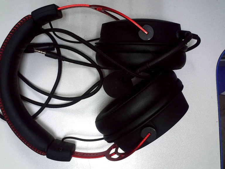 Оголошення Hyperx cloud alpha Б/У