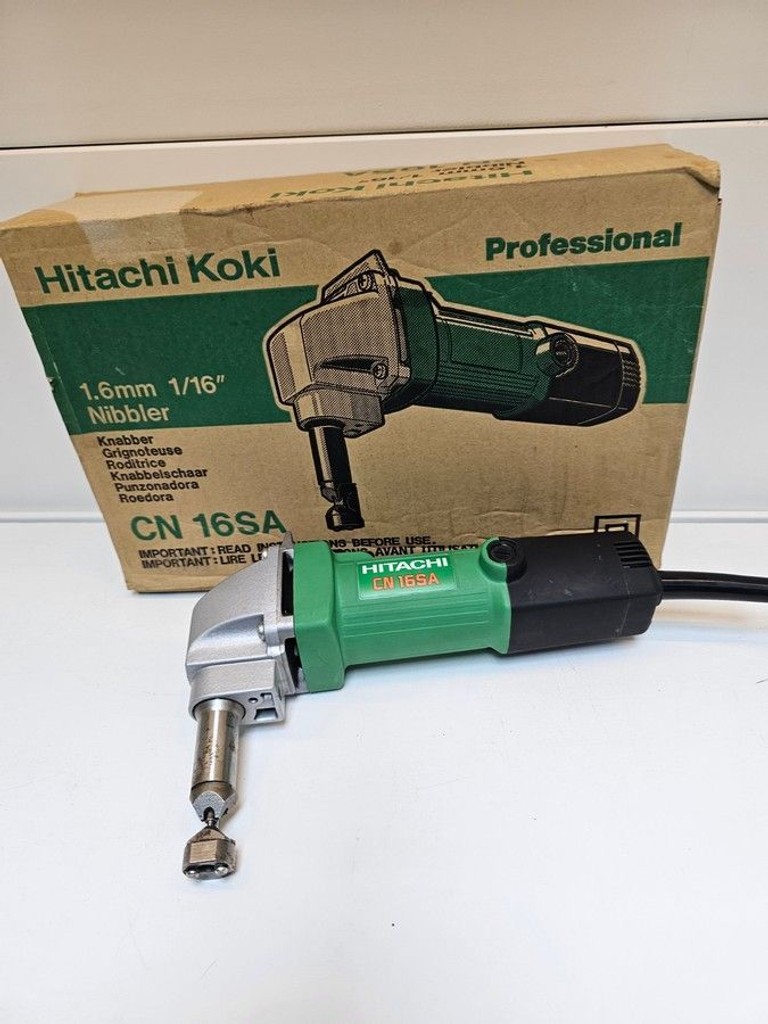 Купити Hitachi CN16SA Б/У