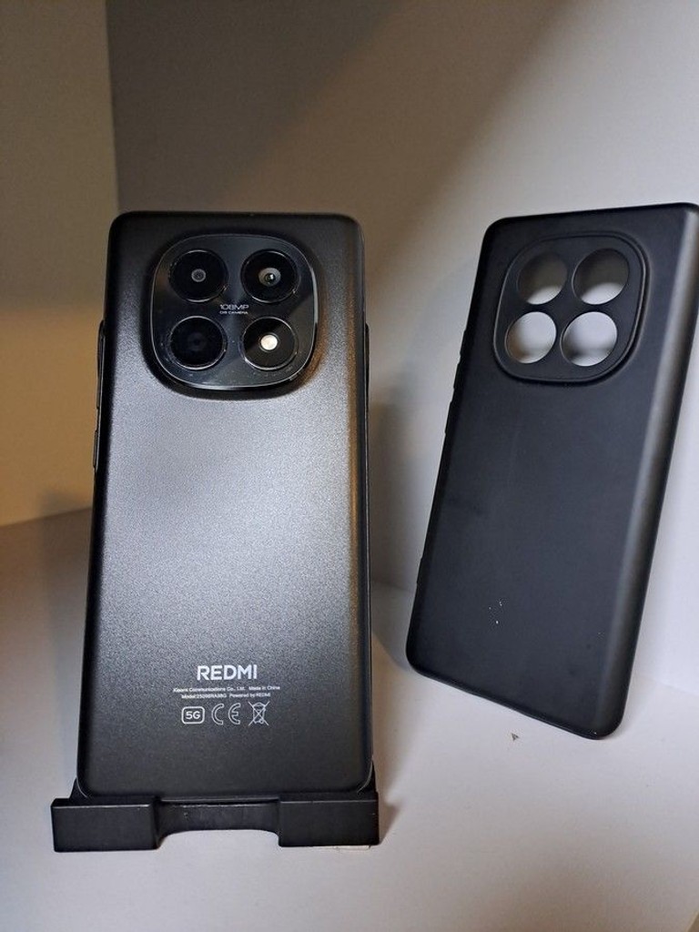 Купити Xiaomi Redmi Note 15 5G 8/256GB Midnight Black Б/У