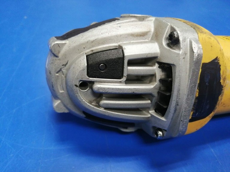 Розпродаж Dewalt DWE4217, продавець Техноскарб