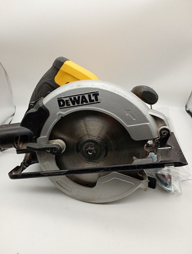 Купити Dewalt DWE5615 Б/У