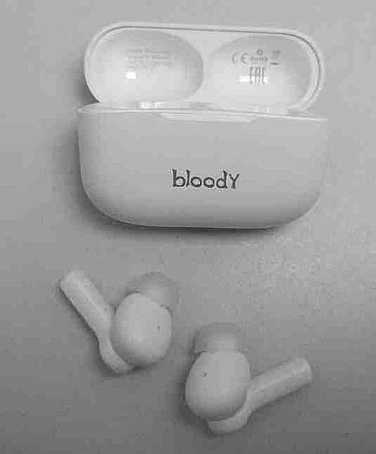 Дешиво Bloody M30 Black/Red с ломбарда