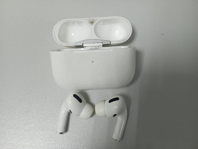 Apple AirPods Pro (MWP22)