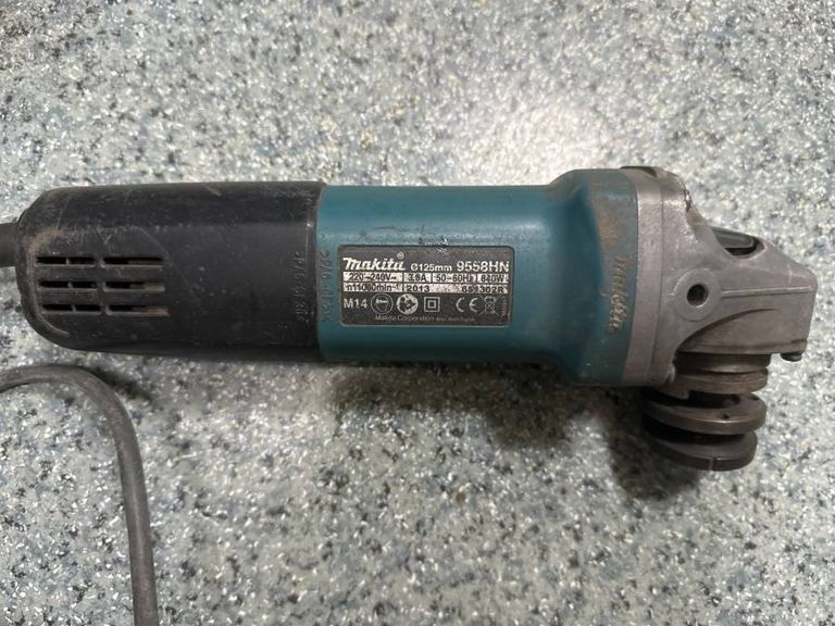 Makita 9558HN