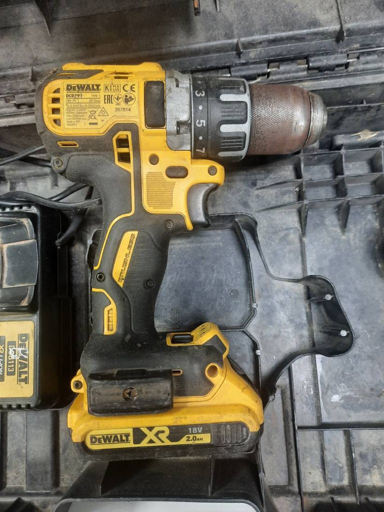 Dewalt dcd791