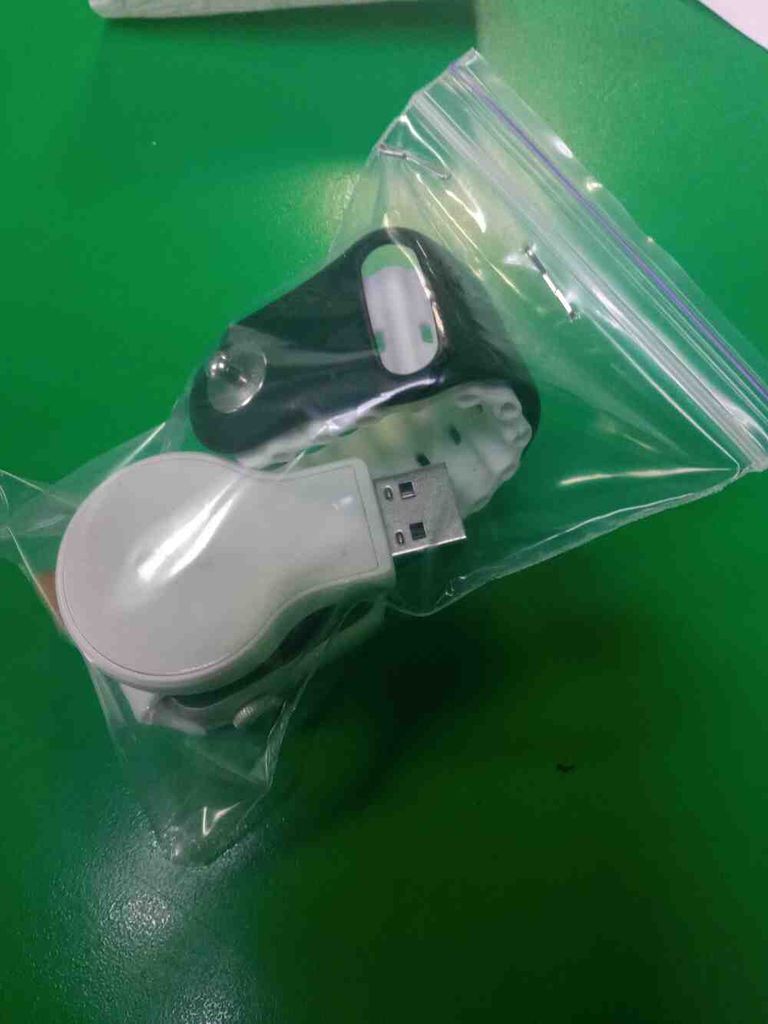 Дешиво Apple Watch Series 5 GPS 40mm Gold Aluminum w. Pink Sand b.- Gold Aluminum (MWV72) с ломбарда