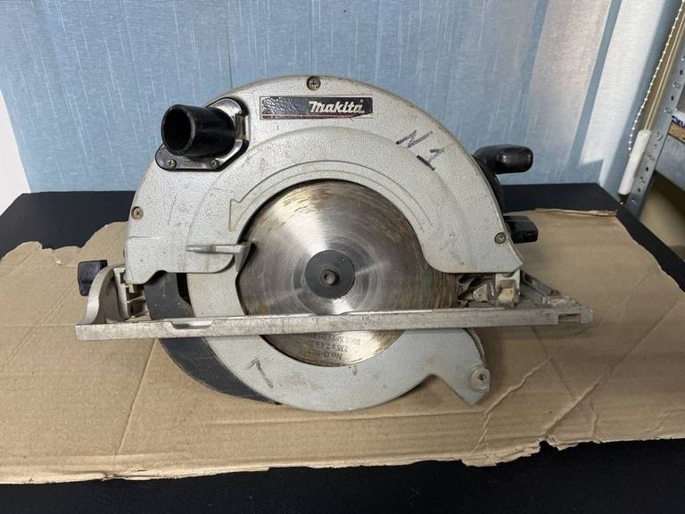 Купить Makita 5903R Б/У