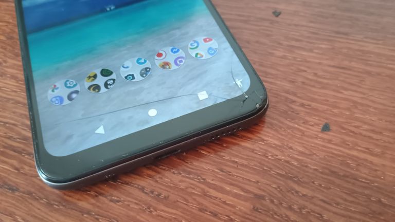 Motorola E20 2/32GB Graphite (PARX0000RS) Код:null. Зображення 9