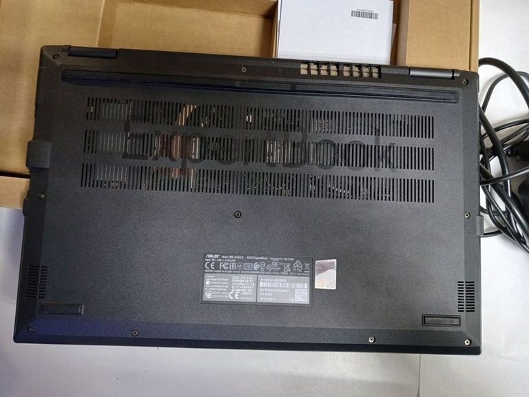 Объявление Asus expertbook b1 b1502cba 15,6 Core i3-1215u / ram8gb / ssd512gb/ uhd graphics /1920 х1080 Б/У