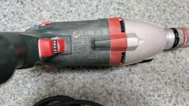 Дешево Metabo BE 850-2 (600573000) з ломбарду