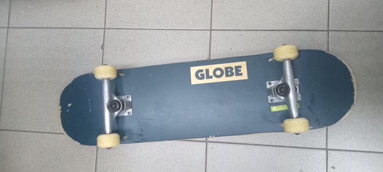 Купить Globe без моделі Б/У