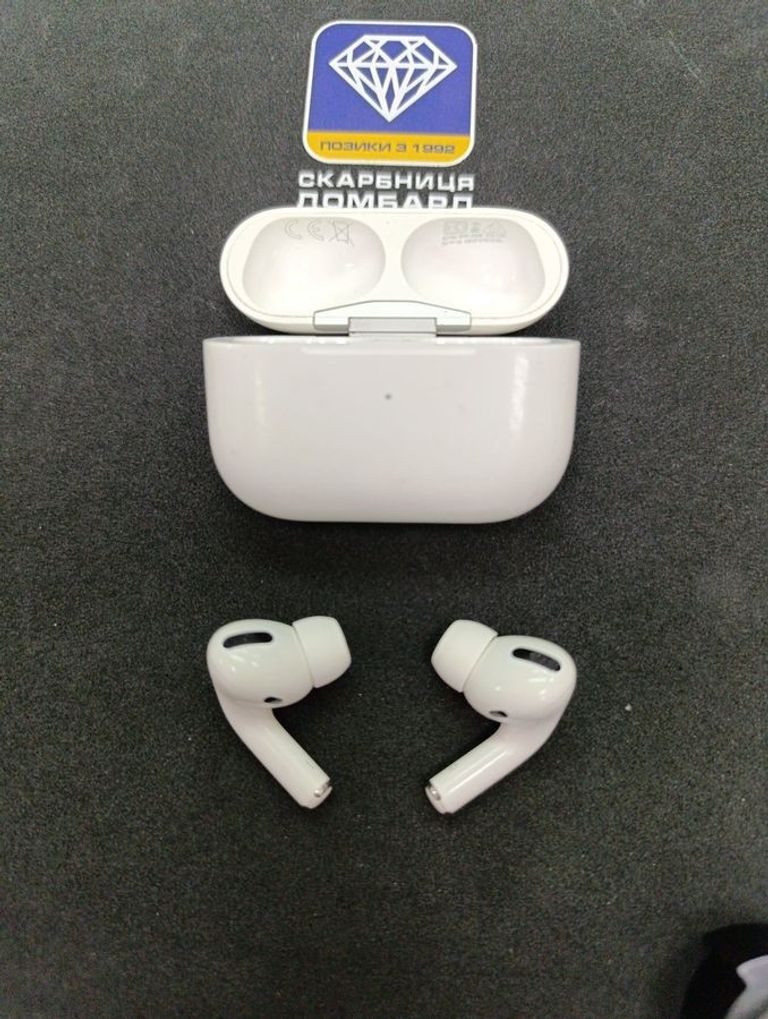 Купить Apple AirPods Pro (MWP22) Б/У