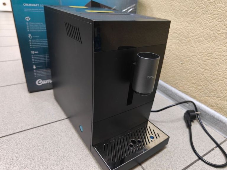 Розпродаж Cecotec cremmaet compactccino cafetera, продавець Техноскарб