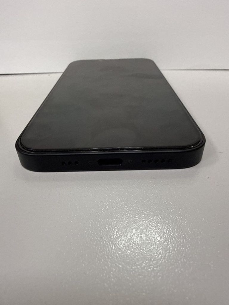 Розпродаж Apple iPhone 16e 128GB Black, продавець Техноскарб