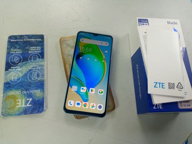 Купить Zte Blade V40 Design 4/128GB Blue Б/У