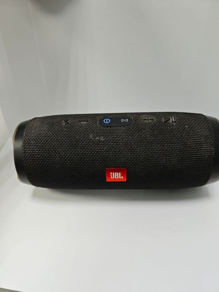 Купити JBL Charge 3 Red (CHARGE3RED) Б/У