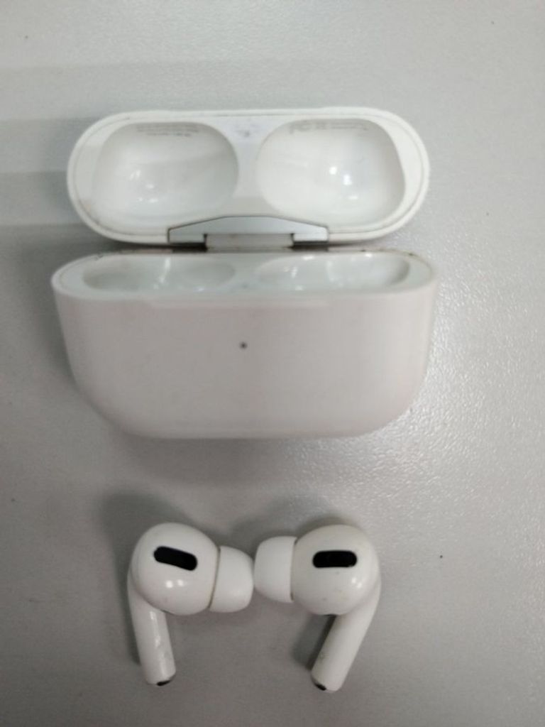 Дешево Apple AirPods Pro (MWP22) з ломбарду
