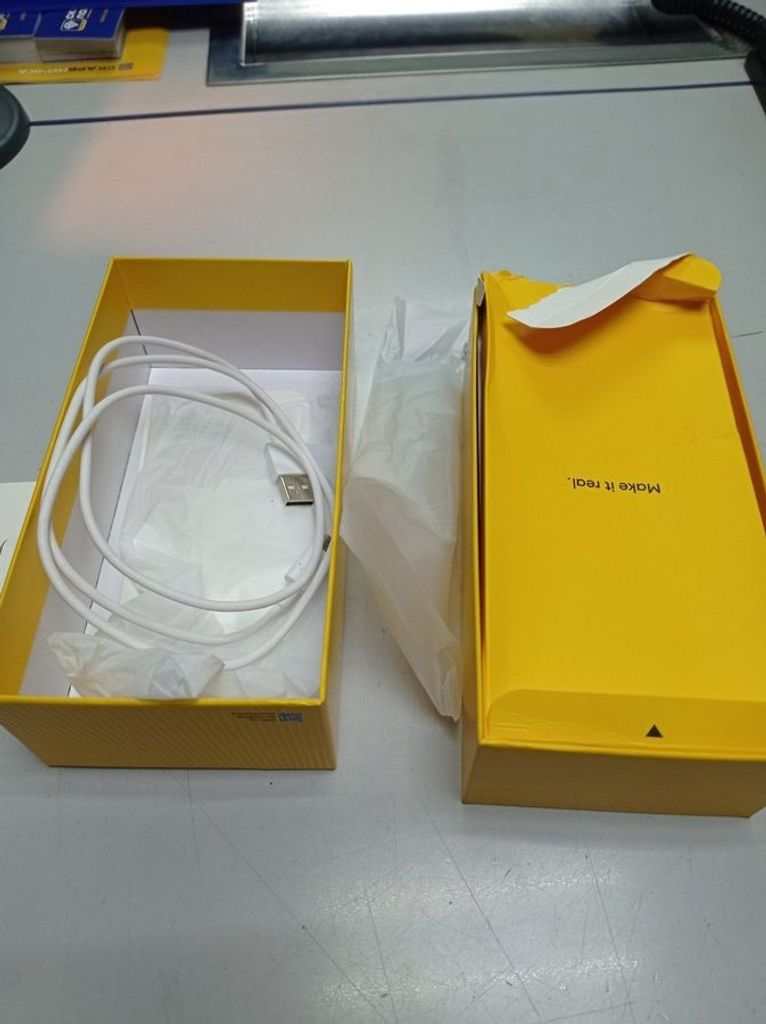 Купить Realme 15t 12/256gb suit Б/У