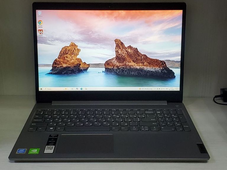 Купить Lenovo 15/pentium 6405u ddr4/4gb ddr4/hdd *відсутній/ssd 128 gb/geforce mx130 2gb Б/У