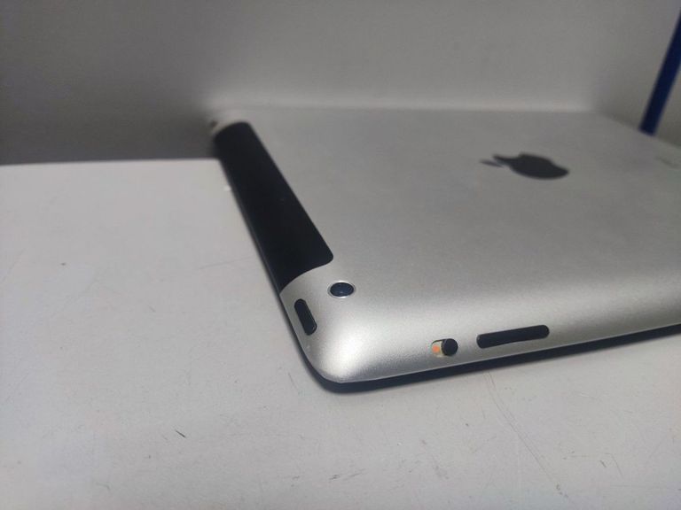 Apple ipad 4 wifi a1459 32gb 3g Код:01-200809148. Изображение 9